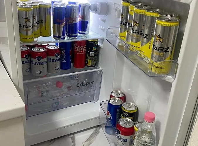 Modern Marvel 公寓 *